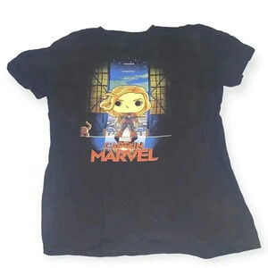 MEN'S FUNKO POP! x MARVEL COMICS TEE SHIRT CAPTAIN MARVEL L FUNKO POP FIGURE